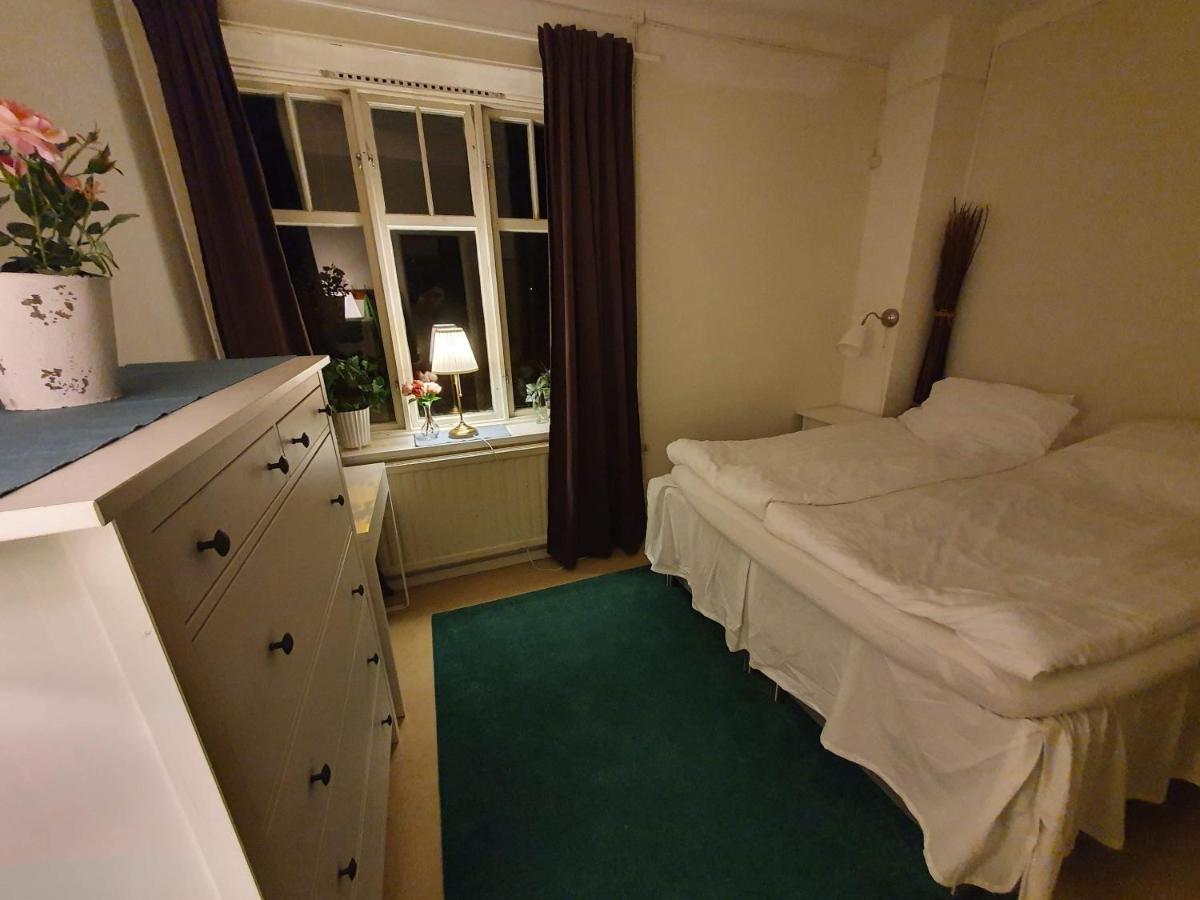 Gustafs Logi Hostel Bagian luar foto